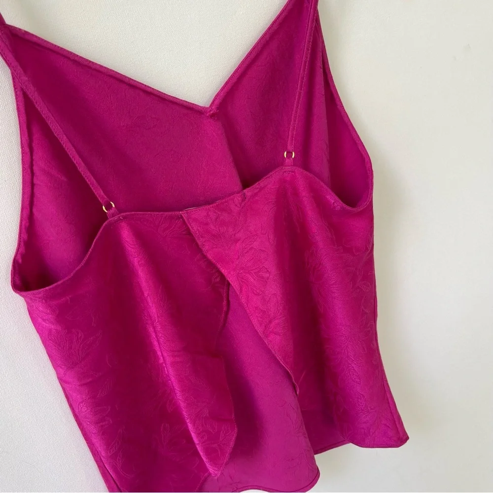 Victoria’s Secret Pink Light Floral Pattern Open Back Pink Fuchsia size small